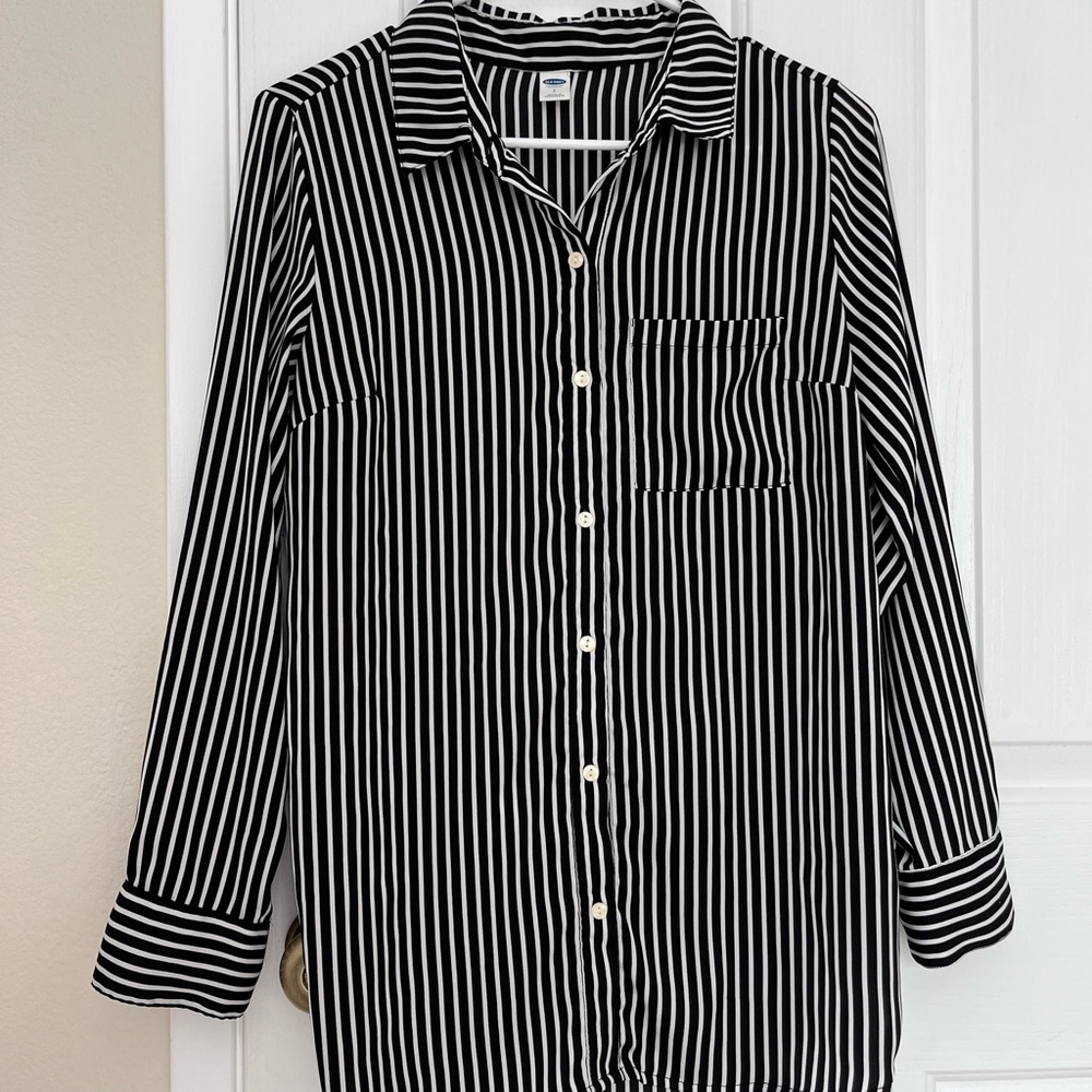 Old Navy Black and White Striped Shirt